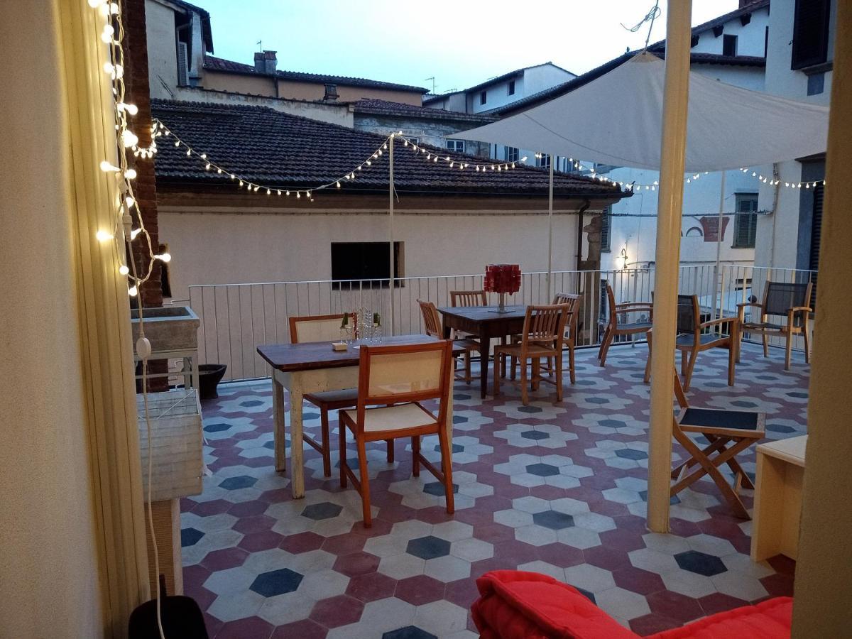 Hotel La Terrazza Del Fotografo Lucca Esterno foto